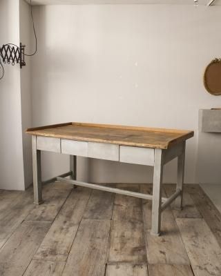  ơ֥.1  Work Table.1 