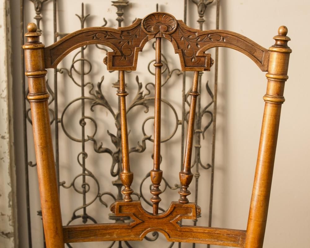 彫刻が豊富なフランスアンティークチェア｜Antiques Knock