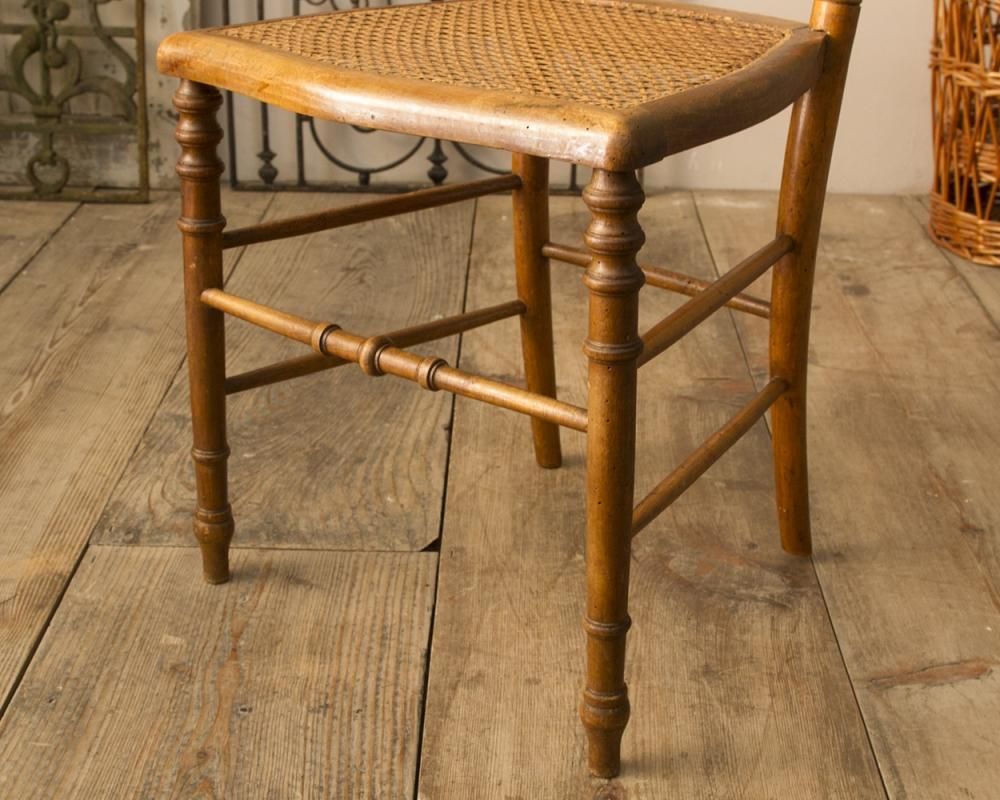 フランスアンティーク　セダンチェア 彫刻が豊富なフランスアンティークチェア｜Antiques Knock