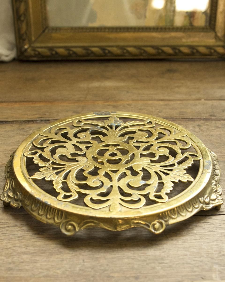 アンティーク 真鍮製 トリベット(鍋敷き) | Antiques Knock アンティーク 真鍮製 トリベット(鍋敷き) | Antiques Knock