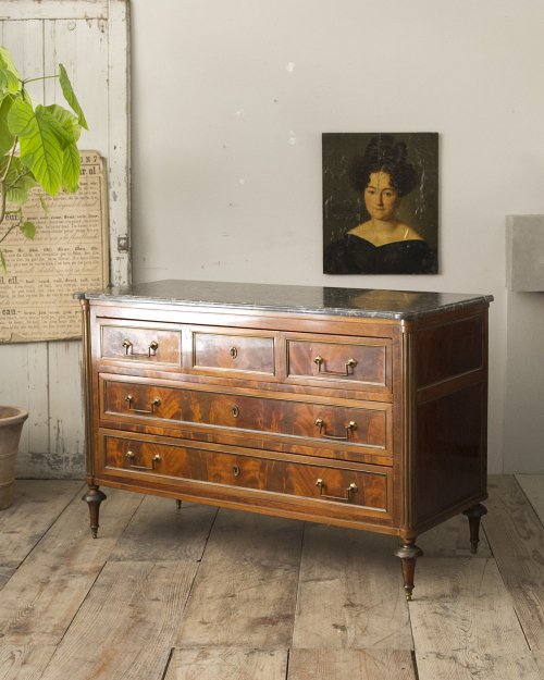  Х.8   Marble Top Chest.8 