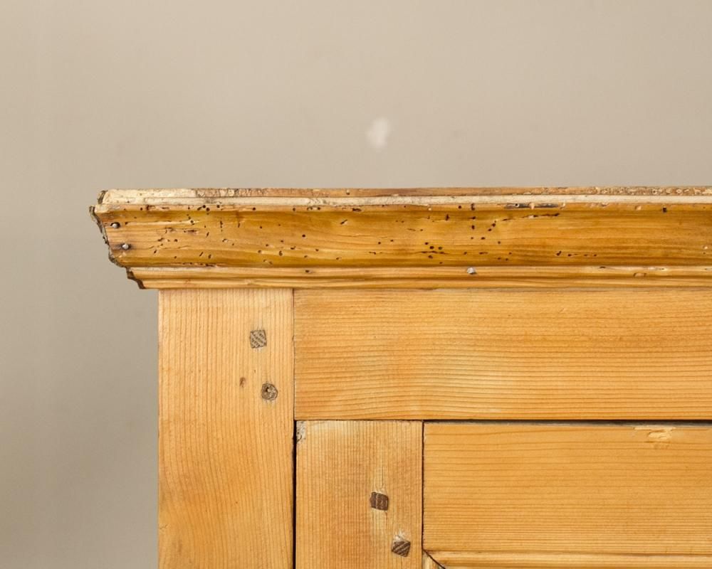 フランスアンティーク オールドパインキャビネット|Antiques Knock フランスアンティーク オールドパインキャビネット|Antiques Knock