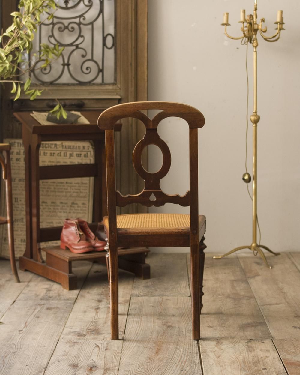 フランスアンティーク 高貴なラタンチェア｜Antiques Knock