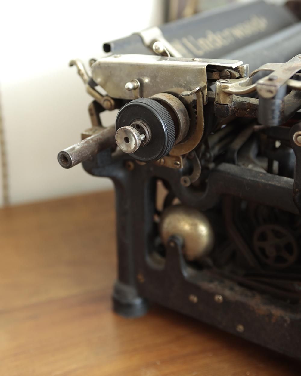 アンティーク Underwood Typewriter Company 製 タイプライター アンティーク Underwood Typewriter Company 製 タイプライター