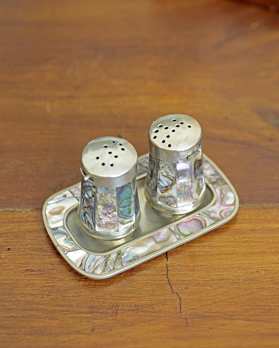 アンティーク シェルデザインのソルト&ペッパー入れ | Antiques アンティーク シェルデザインのソルト&ペッパー入れ | Antiques