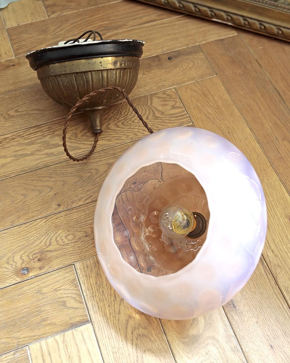 フランスアンティーク ピンクカラーのガラスシェードランプ | Antiques