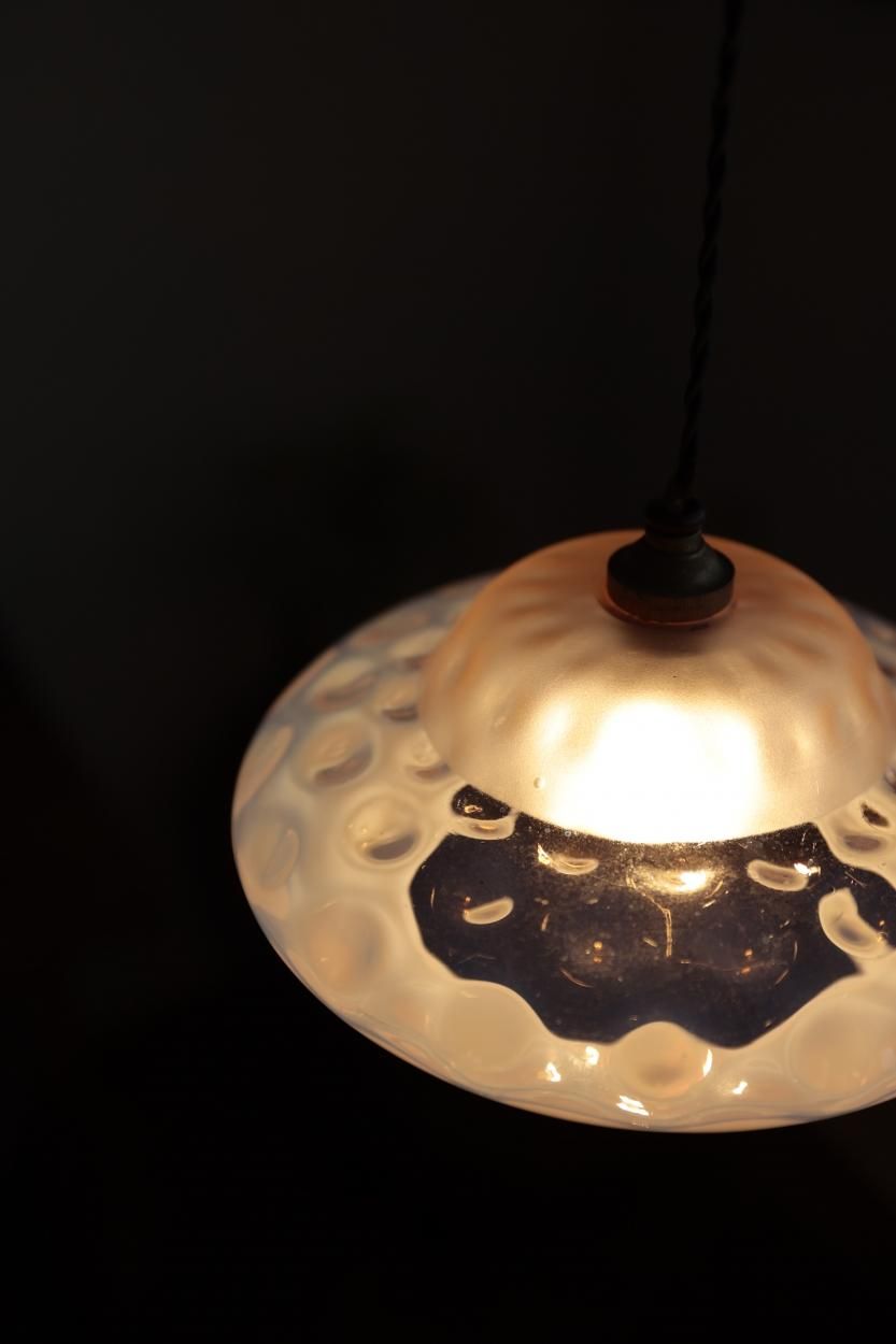 フランスアンティーク ピンクカラーのガラスシェードランプ