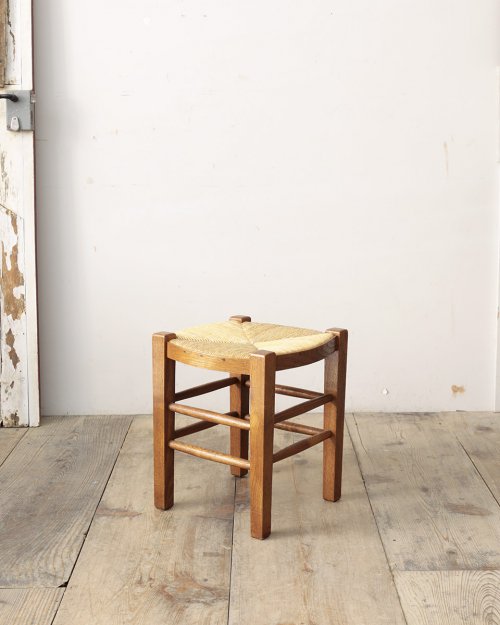  å奷ȥġ.4  Rush Stool.4 