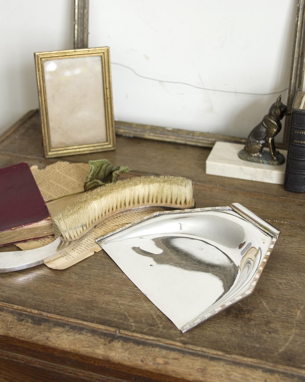 フランスアンティーク シルバー ダストパン&ブラシセット.1 | Antiques Knock フランスアンティーク シルバー ダストパン&ブラシセット.1 | Antiques Knock