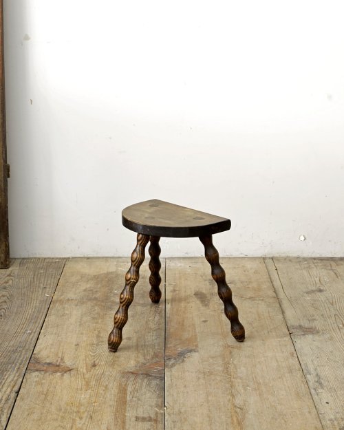  åɥġ.27  Wood Stool.27 