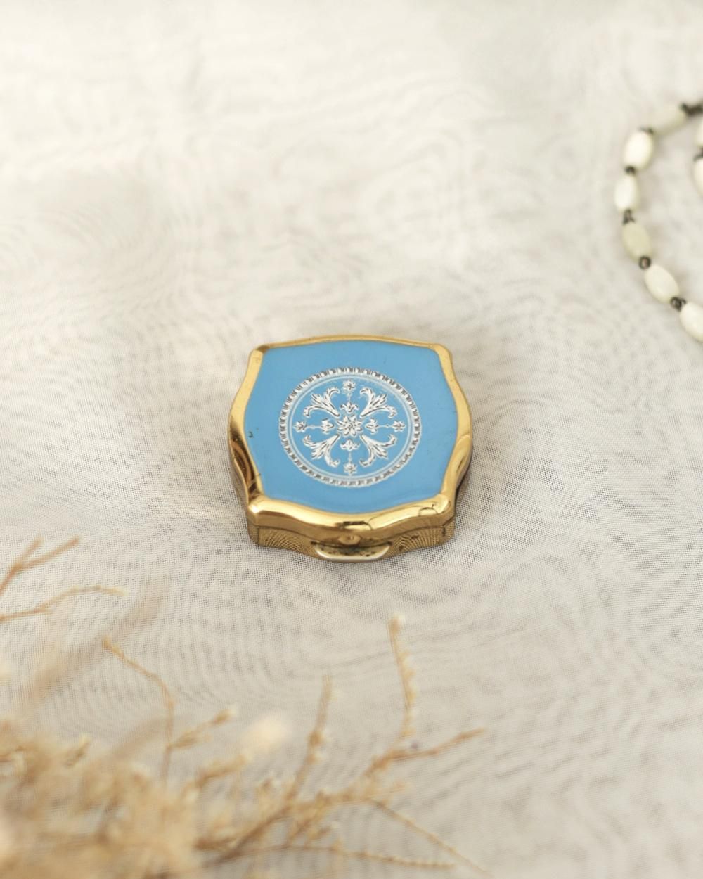 フランスアンティーク　コンパクトケース フランスアンティーク ”Stratton(ストラットン)