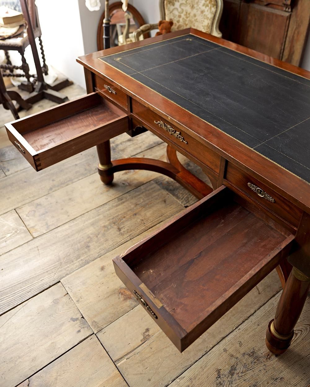 【年中無休】 レザートップ フランスアンティーク ワークデスク Knock Antiques | 西洋