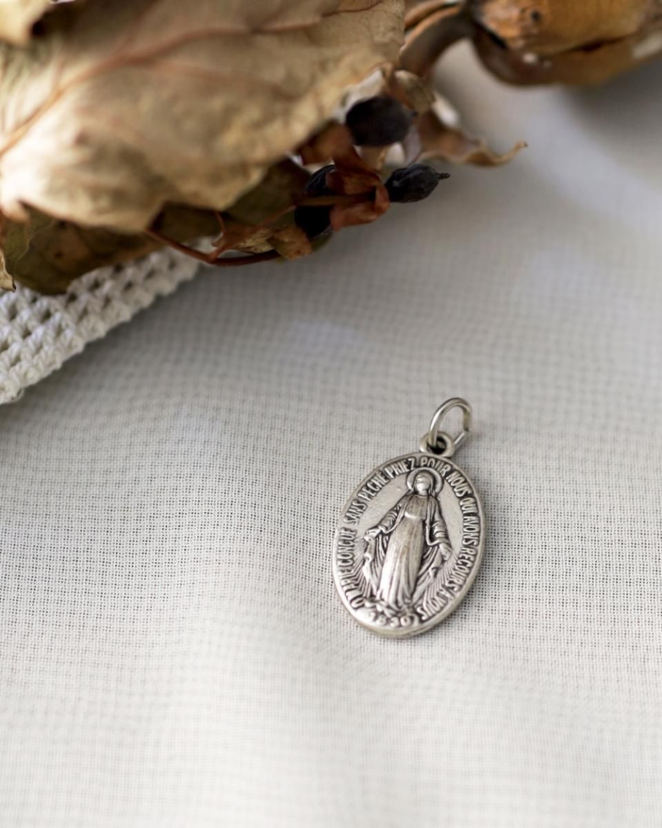 フランスアンティーク キリスト教 聖母マリア 奇跡のメダイ.2