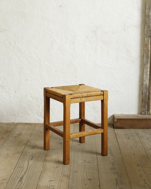  å奷ȥåɥġ.44  Rush Seat Wood Stool.45 