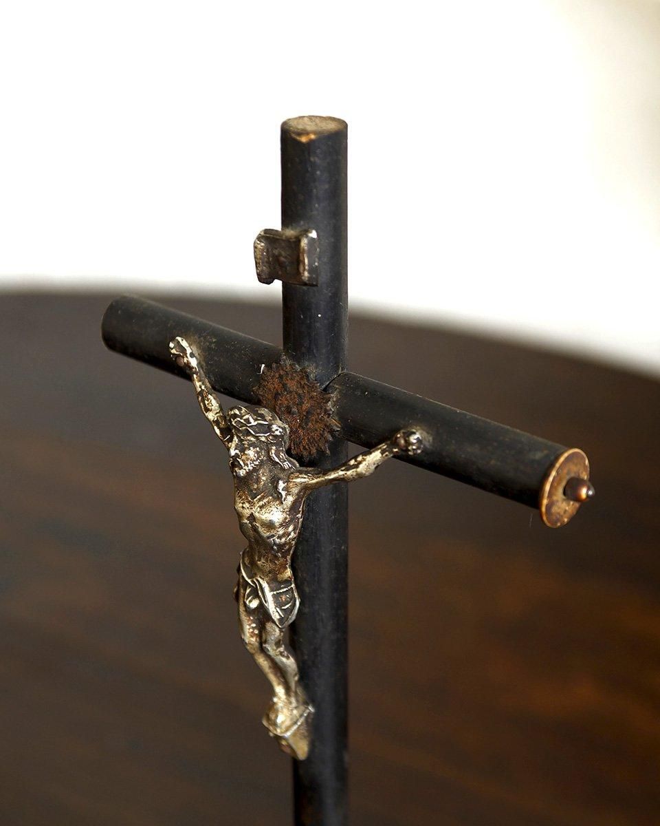 鉄の十字架　溶接　抽象的なイエスキリスト像　アイアン　モダニズム　キュビズム Christian-Jesus-Sculpture-