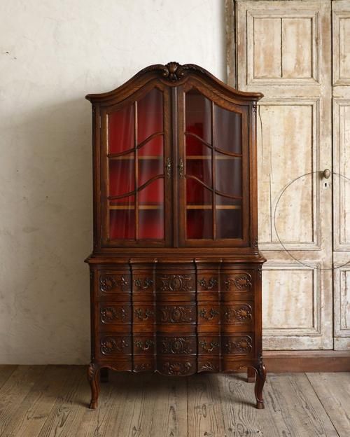 FranceAntiqueアンティークキャビネット 19世紀のフランスのオークキャビネット。 食器や気に入った物