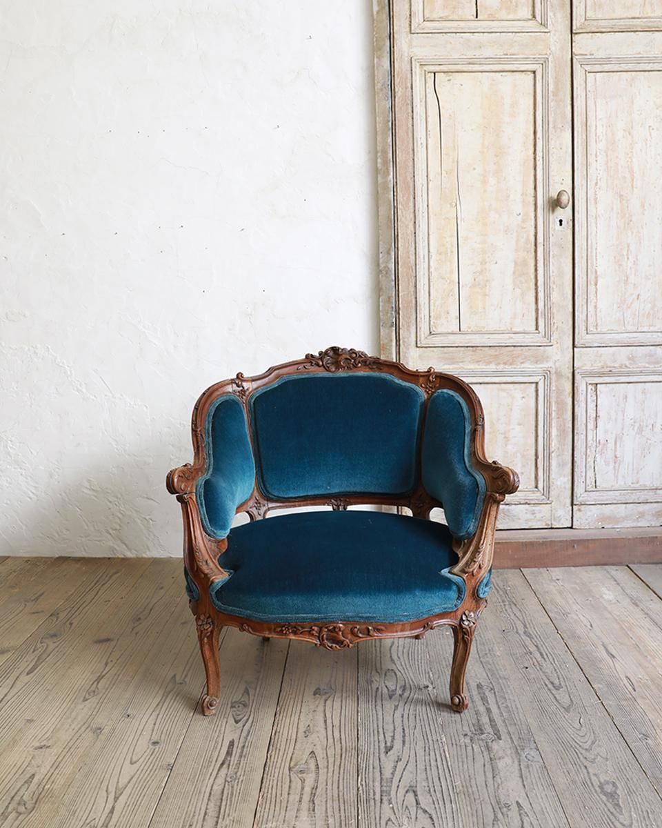 ジャンク　リメイク　洋館の椅子　ソファ　アンティーク フランスアンティーク ロカイユの装飾が美しいルイ16世スタイルの