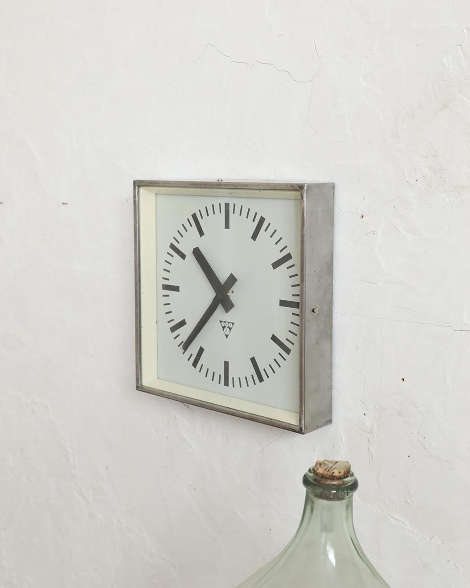 Pragotron社 (パラゴトロン) ウォールクロック.8