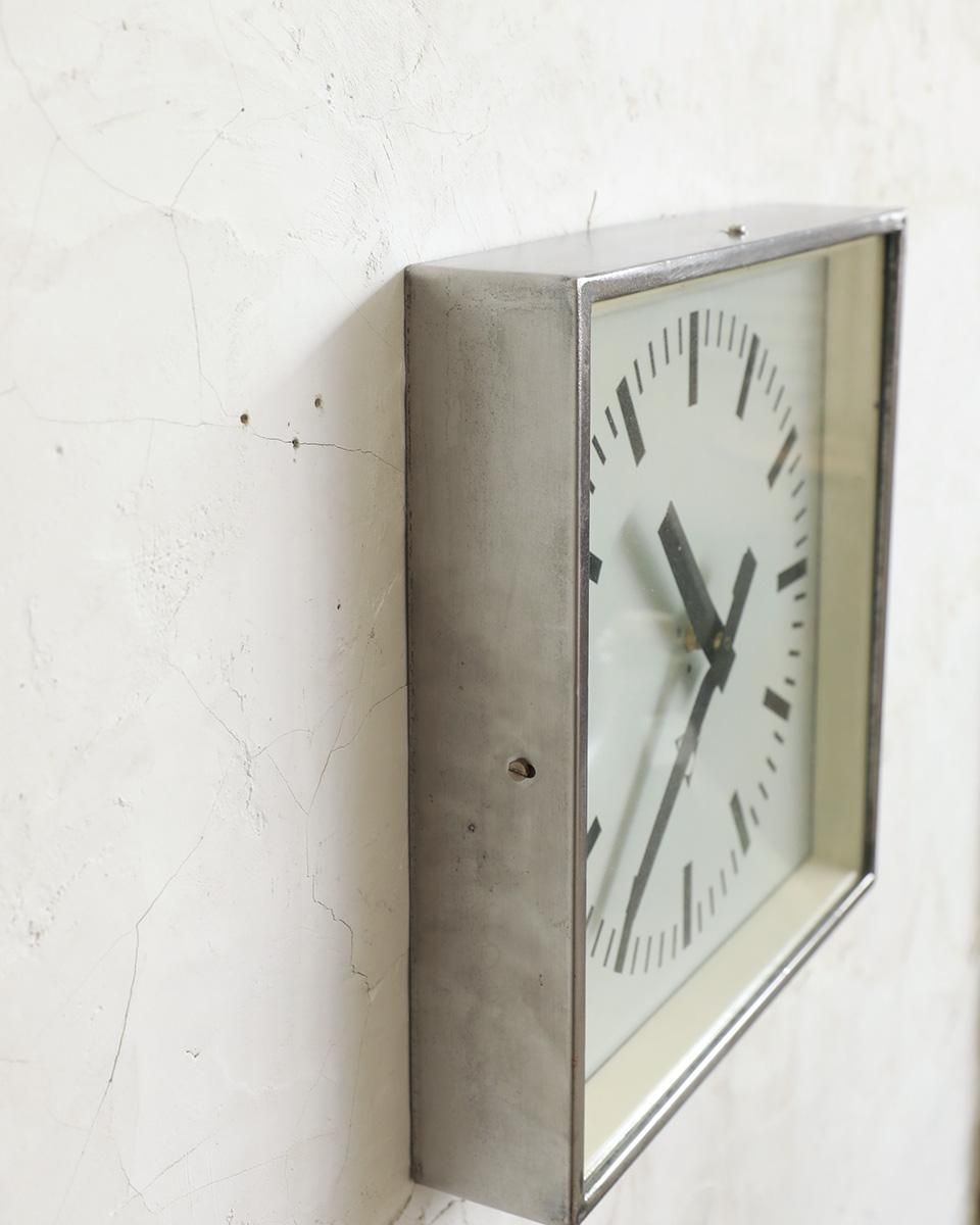 Pragotron社 (パラゴトロン) ウォールクロック.8