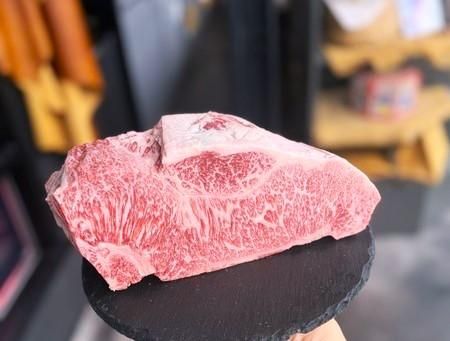 和牛ブロック肉（サーロイン）300g～1kg - NIKUO 中谷精肉店