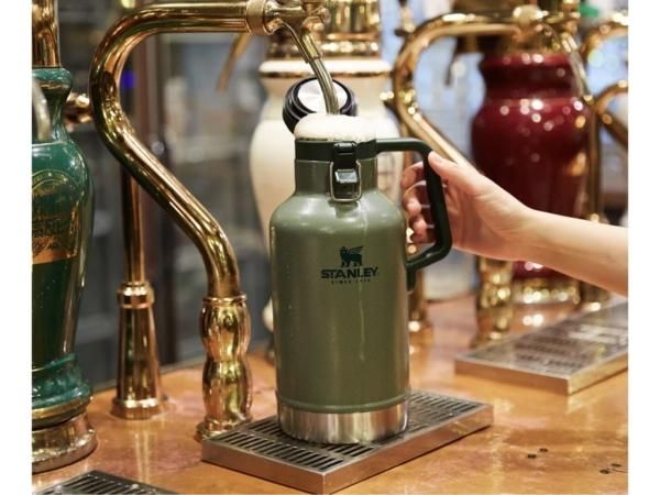 STANLEY スタンレー クラシック真空グロウラー 1.9L ボトル