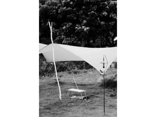 SHU WORKS(シューワークス)ULTRA LIGHT PORTABLE CAMPING LIGHT