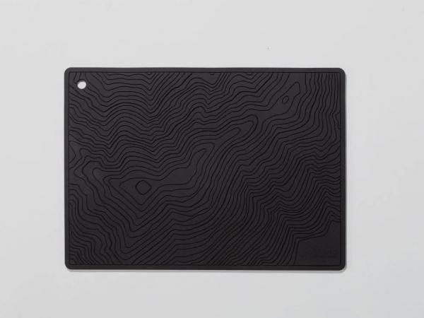 DVERG Topographic Pot Mat Black - STANDARD point