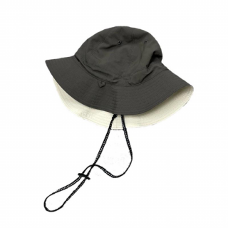 MOUN TEN. / reversible adventure hat (re-nylon)/ charcoal x sand