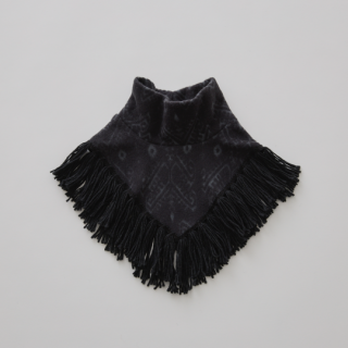 eLfinFolk / Snow Jacquard Fringe Cape / black