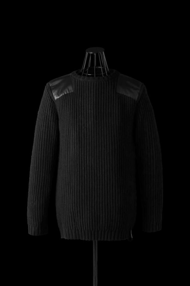 WOOL/ACRYLIC KNIT COMMAND SWEATER