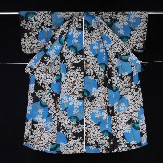 銘仙着物 単衣 団扇に華やかな荻の花 -Akarie