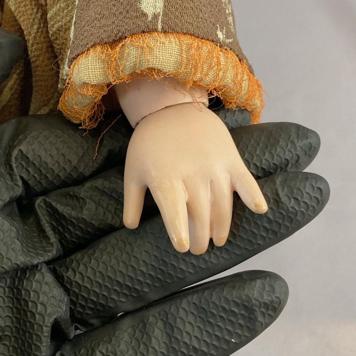 昔人形青山「永徳斎(おかお)」 - 珈琲舎・書肆アラビク