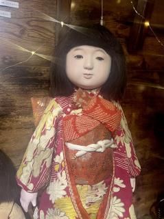 昔人形青山 - 珈琲舎・書肆アラビク