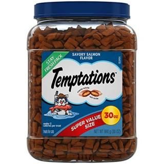 TEMPTATIONS Classic Crunchy and Soft Cat Treats Savory Salmon Flavor 30 oz. Tub 