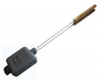 Cast Iron Pie Cooker Campfire Sandwich Maker by Guidesman