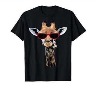Cool giraffe with sunglasses funny animal T-Shirt