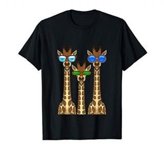 Smiling Giraffes Wearing Sunglasses Funny Animal Selfie Gift T-Shirt