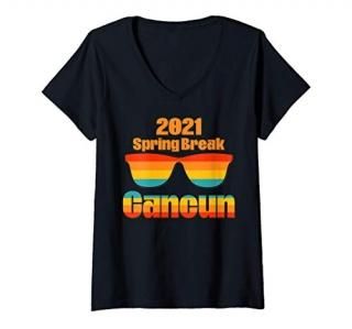 Womens Spring Break Cancun Mexico 2021 Vintage Cool Sunglasses Tee V-Neck T-Shir