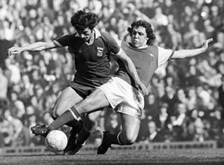 å å 1976 Nrichie Powling Of Arsenal Fc  å륺 A Player Of Ipswich Town FC