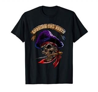 Pirate Skull Sea Thief Buccaneer Cool Sailor Man Gift Idea T-Shirt