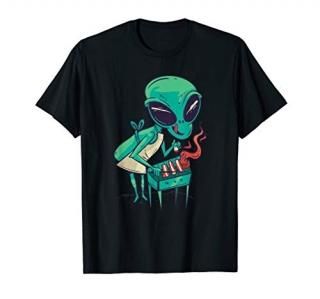 Alien Cooking Barbecue Grill Graphic T-Shirt