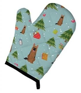 Carolines Treasures BB4727OVMT Christmas German Shepherd Oven Mitt