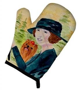 Caroline's Treasures SS8550OVMT Lady driving with her Yorkie Oven Mitt Large mul