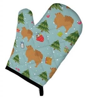 Carolines Treasures BB4866OVMT Christmas Pomeranian Oven Mitt