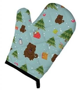 Carolines Treasures BB4801OVMT Christmas Chow Chow Chocolate Oven Mitt