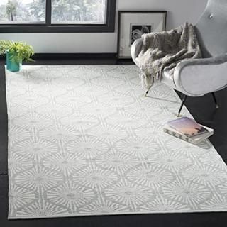 Safavieh Montauk Collection MTK606G Handmade Cotton Area Rug 3' x 5' Light Green