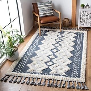 Safavieh Natura Collection NAT679A Handmade Moroccan Boho Tassel Wool Area Rug 6