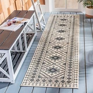 Safavieh Veranda Collection VER099 Boho Indoor/ Outdoor Non-Shedding Stain Resis