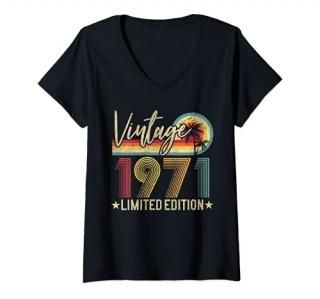 Womens 1971 Limited Edition Vintage 50th Birthday 50 years Old V-Neck T-Shirt