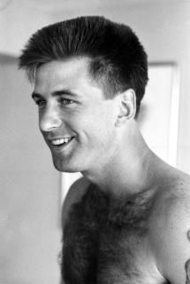 Candid Alec Baldwin shirtless Photo Print 8 x 10